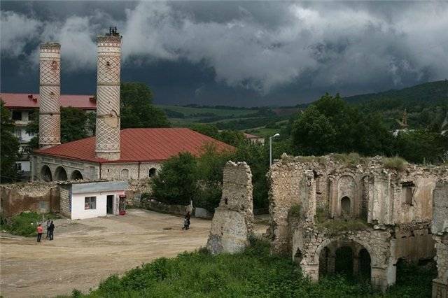 Phoenix: Erklärvideo — Worum geht es bei Berg-Karabach?