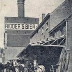 Foto van gebouw met opschrift 'Ridder's Bier'