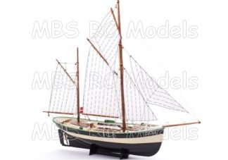 Billing Boats Dana, 390mm