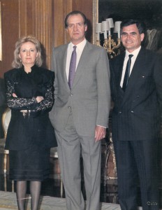 Manuel Medina y Amelia Cuadros con el Rey OK