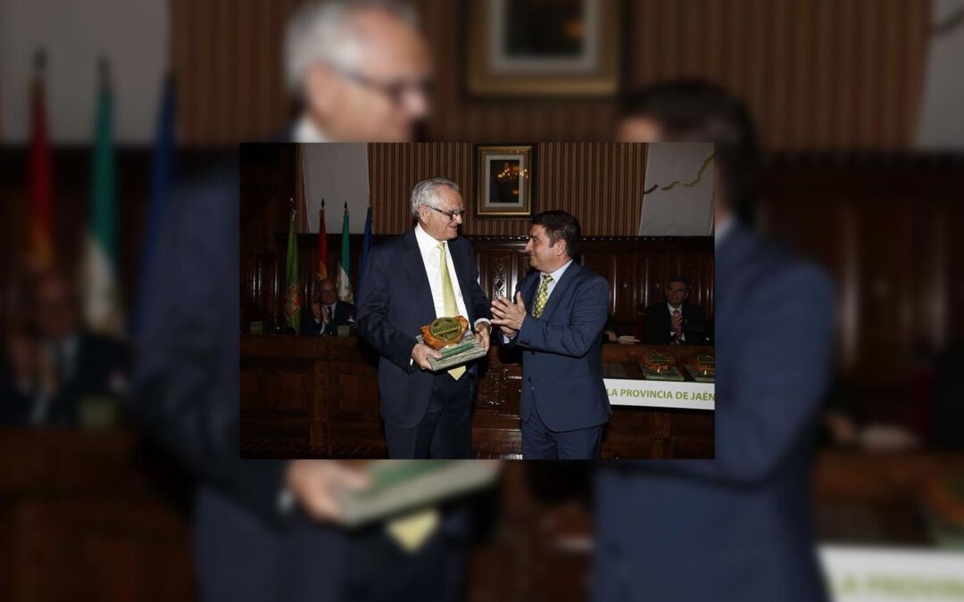 Manuel Medina, distinguido con el Premio de la Provincia, otorgado por la Diputación de Jaén