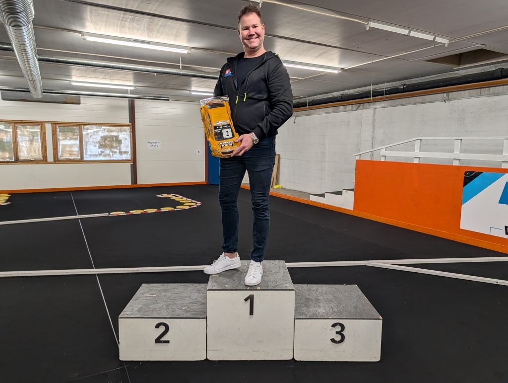 Vinner av B-finale i touring FWD, Bjarne Tveit, Grimstad modellbilklubb.