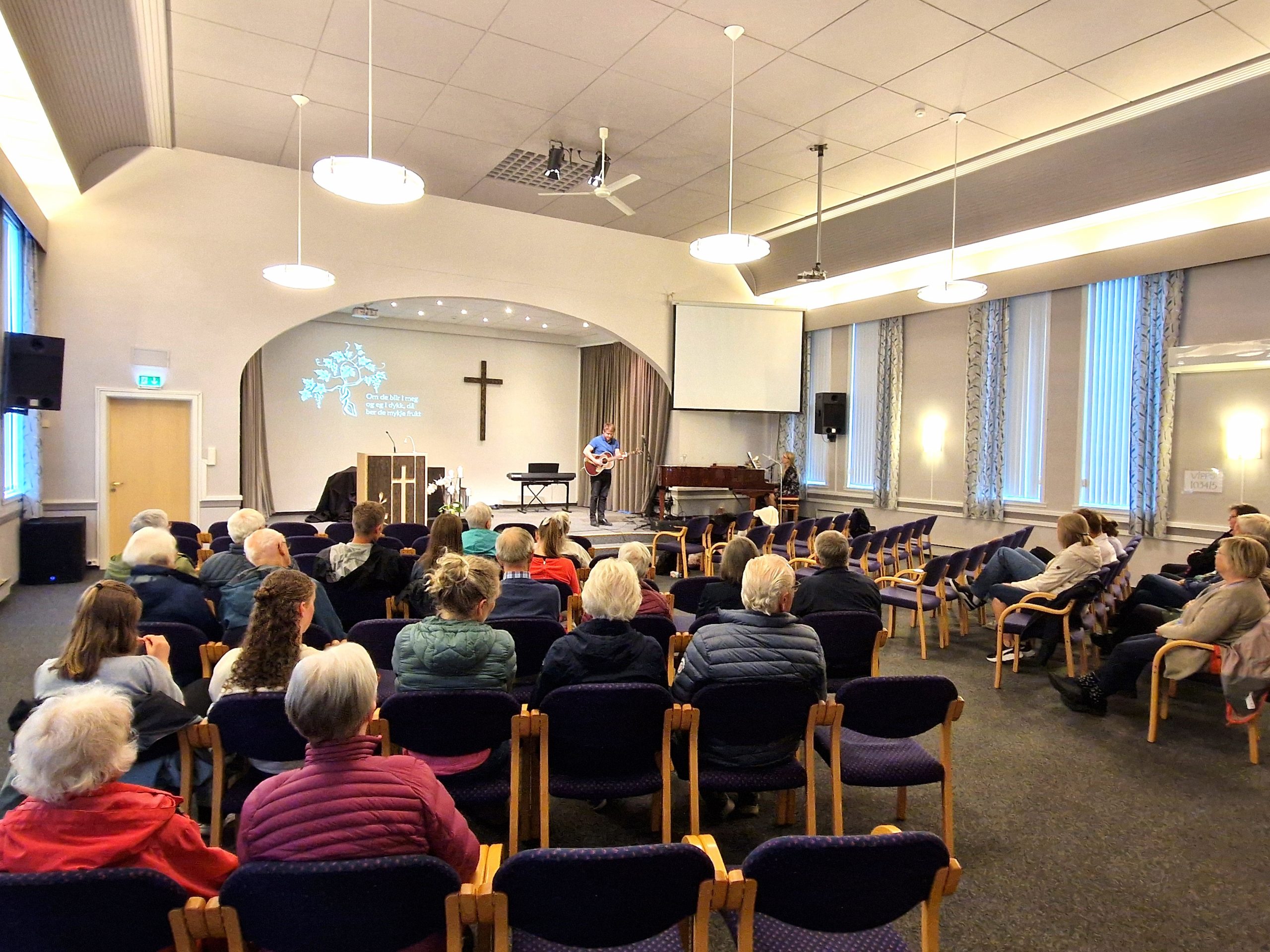 SANGMØTE I NORHEIMSUND