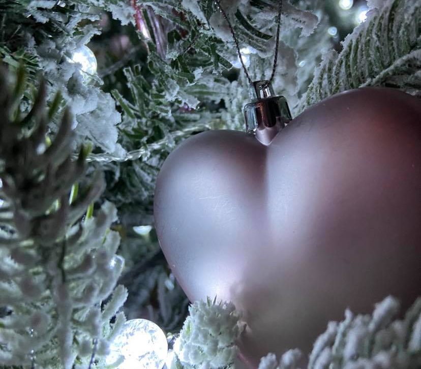 Christmas heart bauble