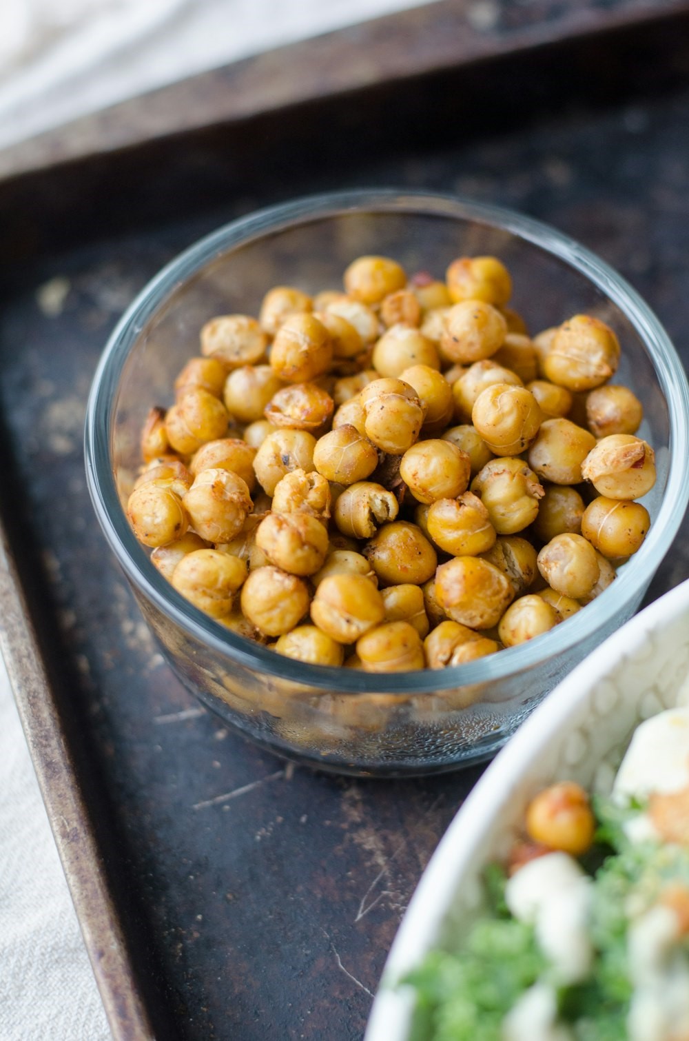 VEGAN GARLIC CHICKPEA SOUP