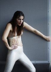 muym Model striking a pose