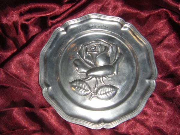 Pewter – The Rose