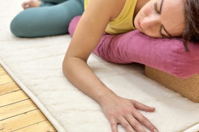 Workshop i Mindfulness og Restorative yoga med Elise Jansen – 22.23 og 24.november