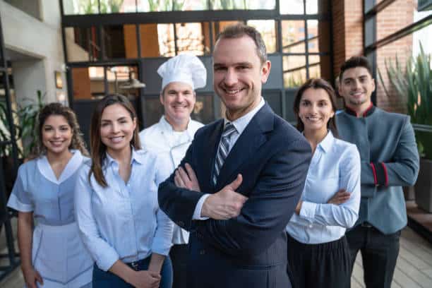 LE LUXURE BUSINESS HOTEL TEAM