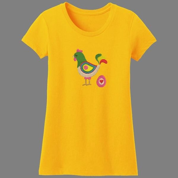Motif de broderie machine d’une petite poule et son œuf