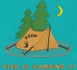 vive le camping . Motif de broderie machine « vive le camping  » qui représente une tente dressée en plein milieu de la forêt avec ,à l’intérieur ,un campeur qui dort après une longue marche. cadre 13 x 18 /20 x 20. Formats des fichiers PES,CSD,EXP,HUS,SHV,VIP,XXX,DST,PCS,JEF,VP3,EMB… Téléchargement immédiat après votre paiement.