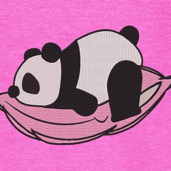 panda sur son oreiller