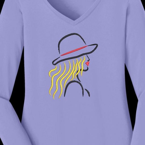 élégante avec un chapeau 1