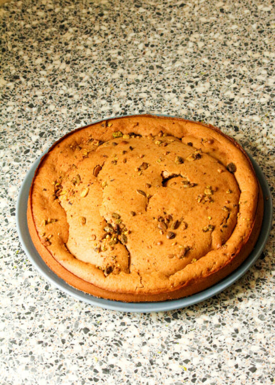 Pistachio cake with lime and basil