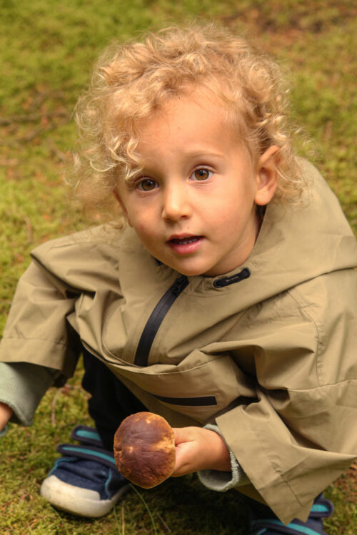 toddler outdoor activity