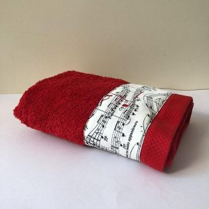 Gezichtshanddoek  (rood) Notenkraker - 33x50cm