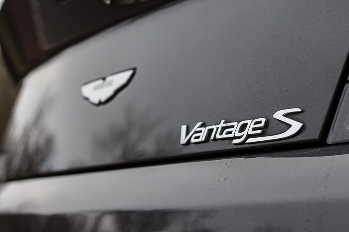 Aston martin vantage leasing