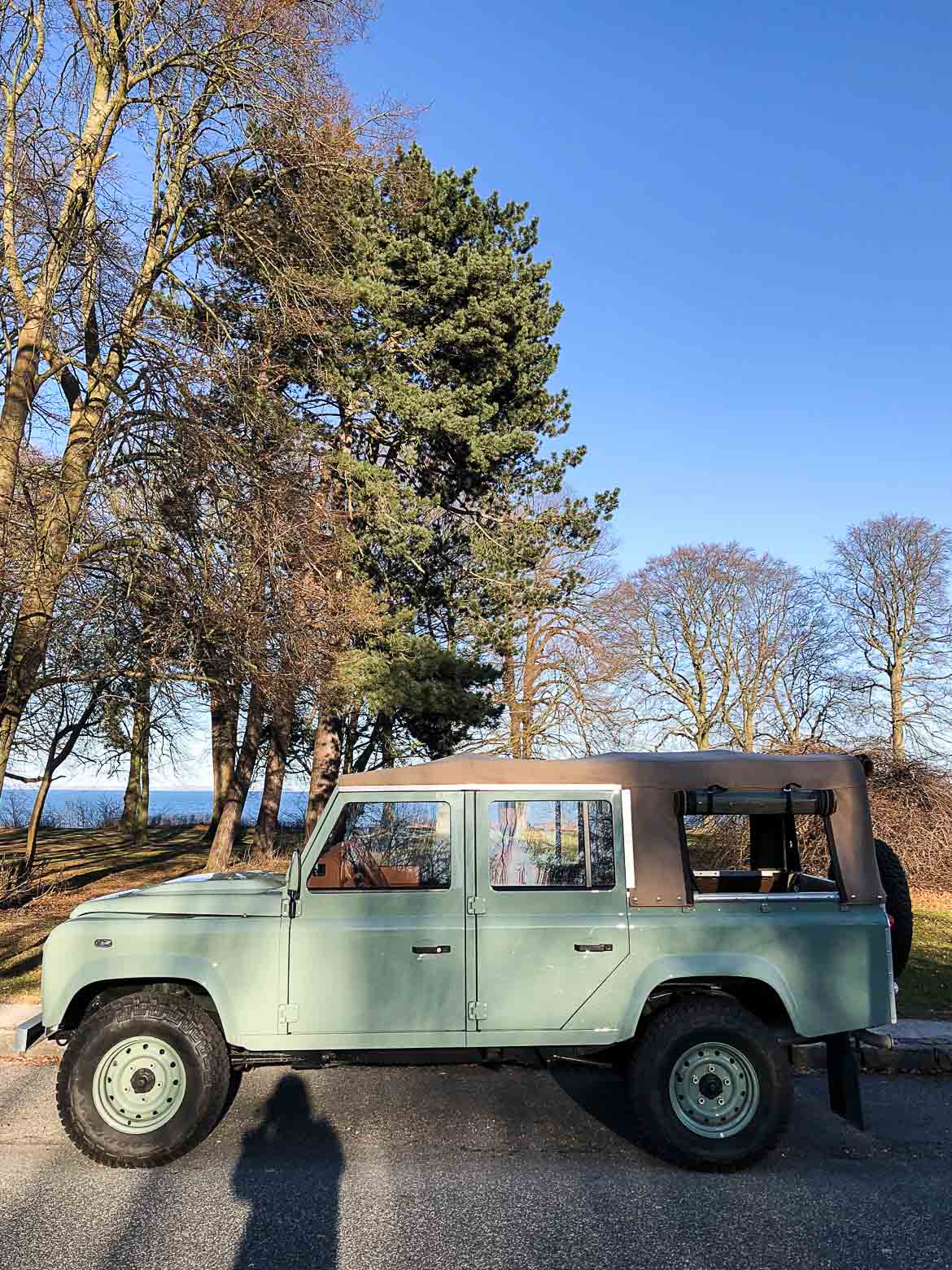 Land Rover Defender 110