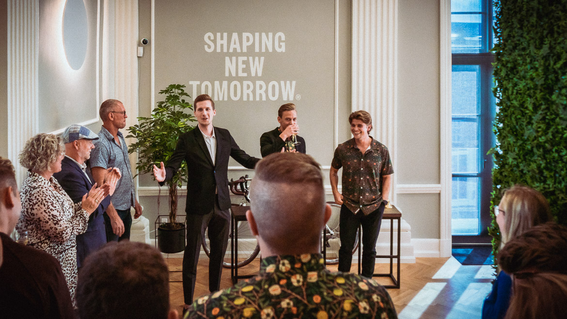 Shaping New Tomorrow - og lidt om de gamle bukser