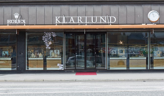 Det er her, vi skal være: Hos Klarlund på Vesterbrogade 6. 