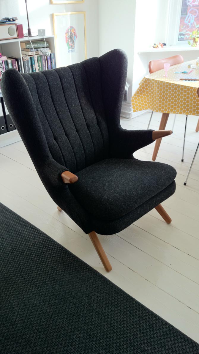 Læseren Benny har fået ny stol fra Skipper Furniture. Oprindelig udviklet for over 60 år siden - og otte uger under vejs. 