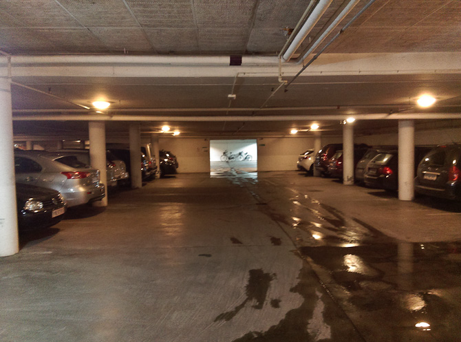 Jeg parkerede under jorden.
