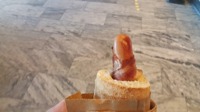 Jeg bragte pølse til 2. sal