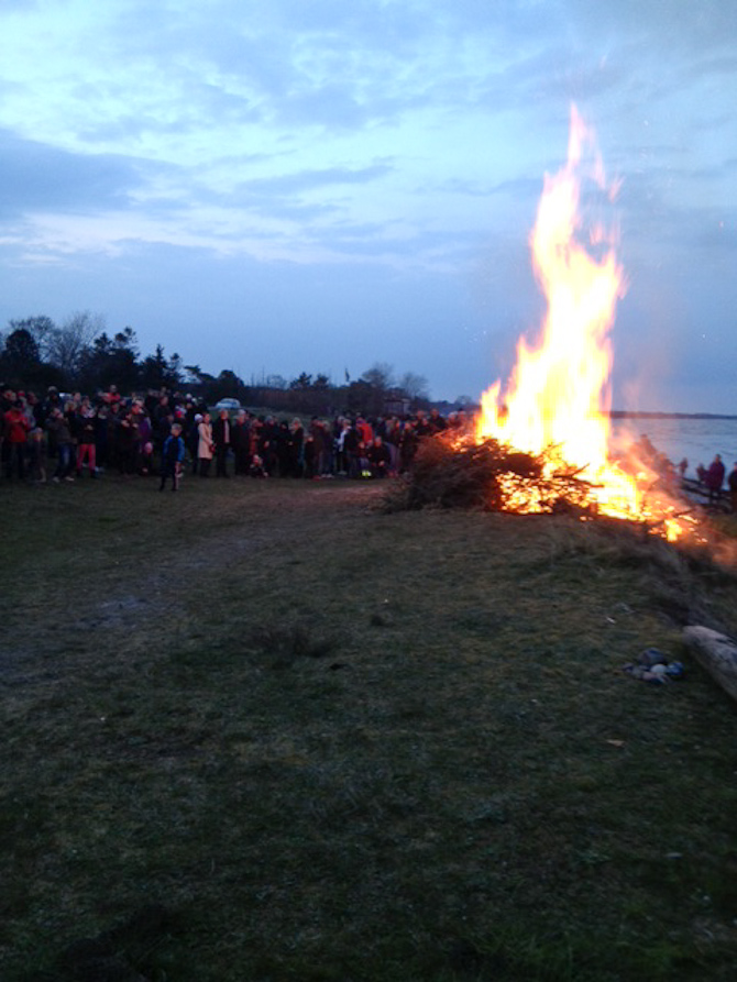 Der var ild på stranden i Sverige