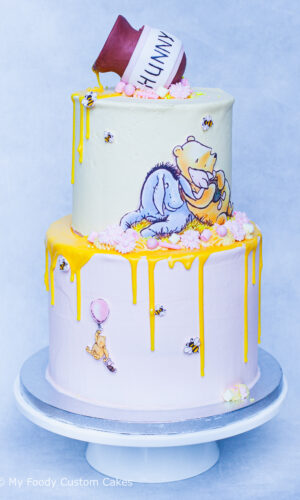Winnie de Pooh stapeltaart met igor en een honingpot
