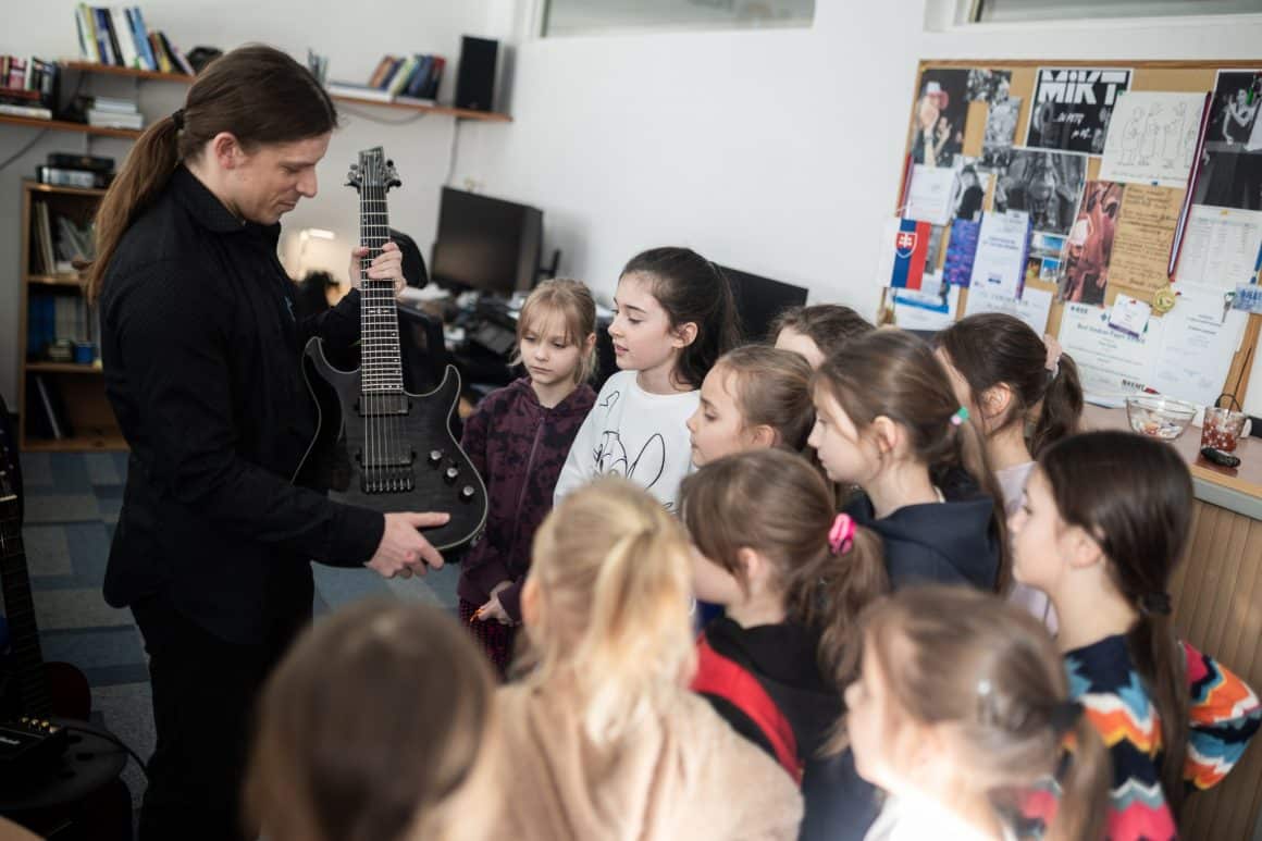 Children visiting the universities
