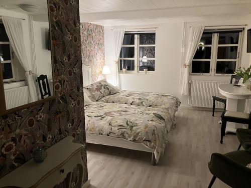 Double beds can be set up as two single beds on request