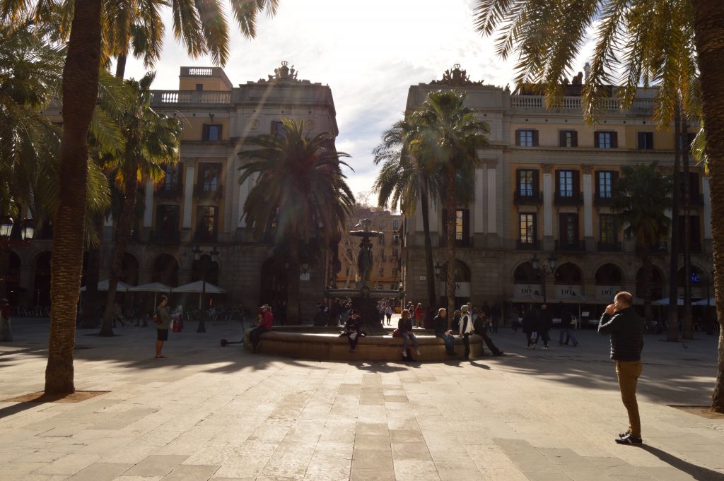 Reial square