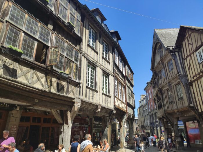 Dinan