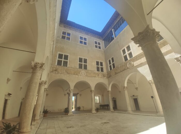 Palazzo Piccolomini