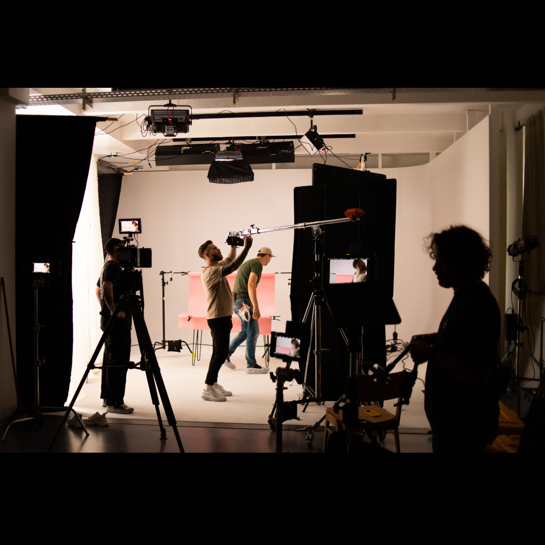 Fotostudio, mietstudio berlin, fotostudio mieten berlin, fotostudio berlin mieten, greenscreen studio berlin, filmstudio berlin, berlin filmstudio, daylight studio berlin, photo studio rental berlin