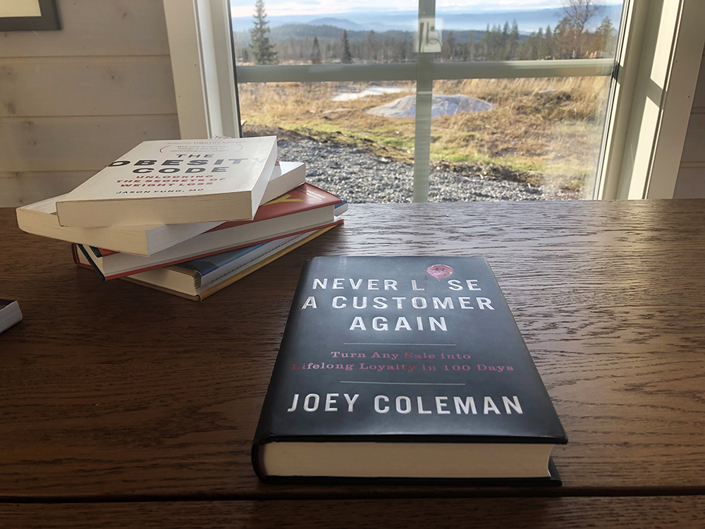 Never Lose an Employee Again by Joey Coleman: 9780593542385 |  : Books