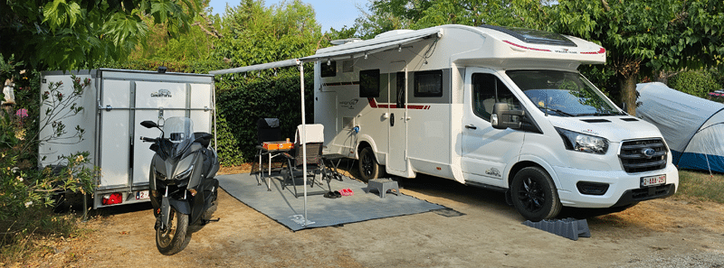 campers_scooters