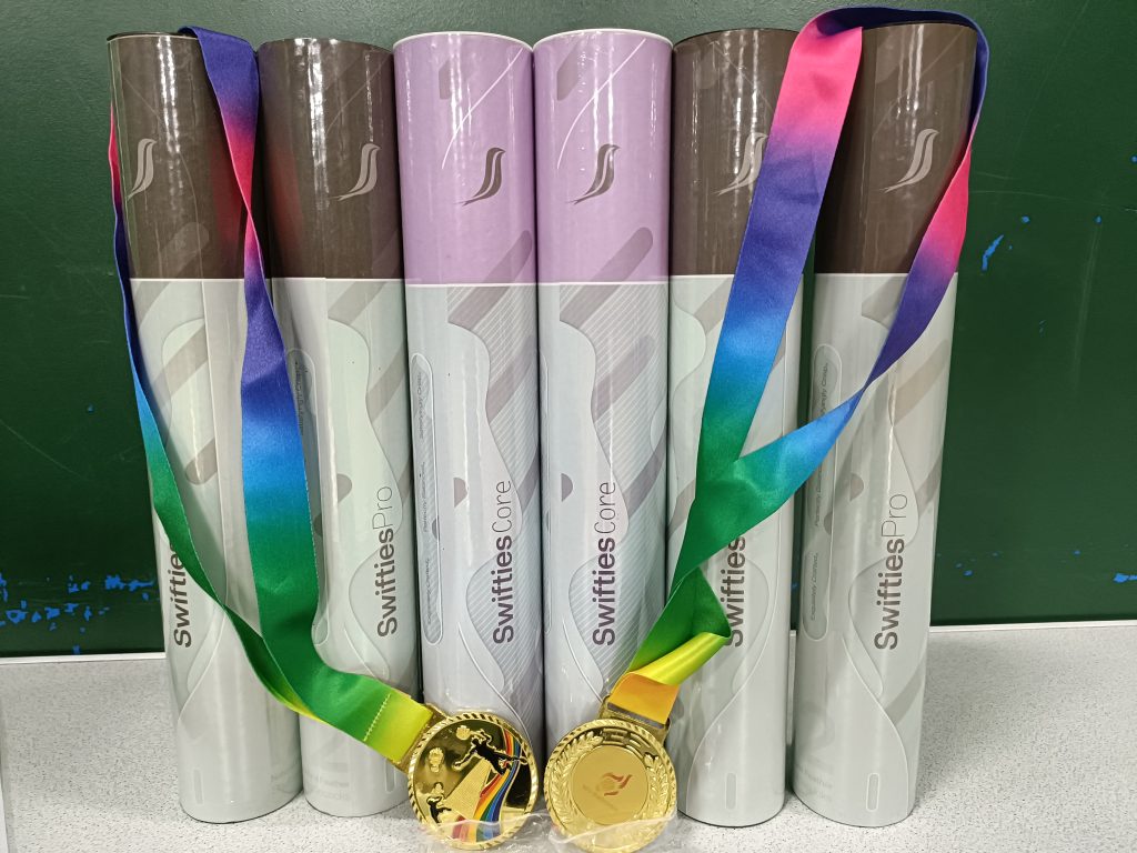 🏸 Premium Shuttlecocks by Swifties
All matches were played using Swifties Pro 77 shuttlecocks — top-tier, natural cork, tournament-grade shuttles engineered for precision, durability, and flight stability. Equal in quality to the renowned Yonex AS50, Swifties Pro is trusted by elite players for competitive play.
🏆 Our champions also received Swifties Core shuttlecocks (2 tubes each) as part of their prize package, along with custom gold medals — a nod to both performance and perseverance.
🛒 Interested in trying them yourself?
Visit swifties.co.uk to order Swifties shuttles at competitive prices — perfect for clubs, tournaments, or high-level training.