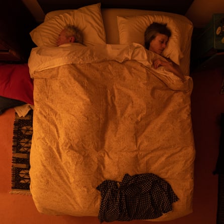 Steve and Sandra in bed (time 00.29)