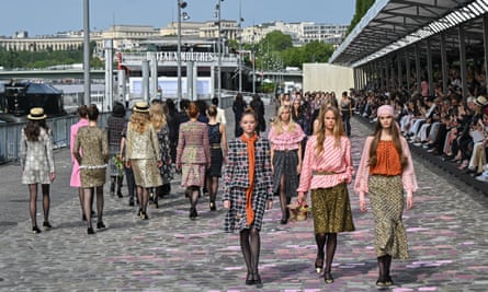 A model walks the runway during the Chanel Haute Couture Fall/Winter 2023/2024 show.