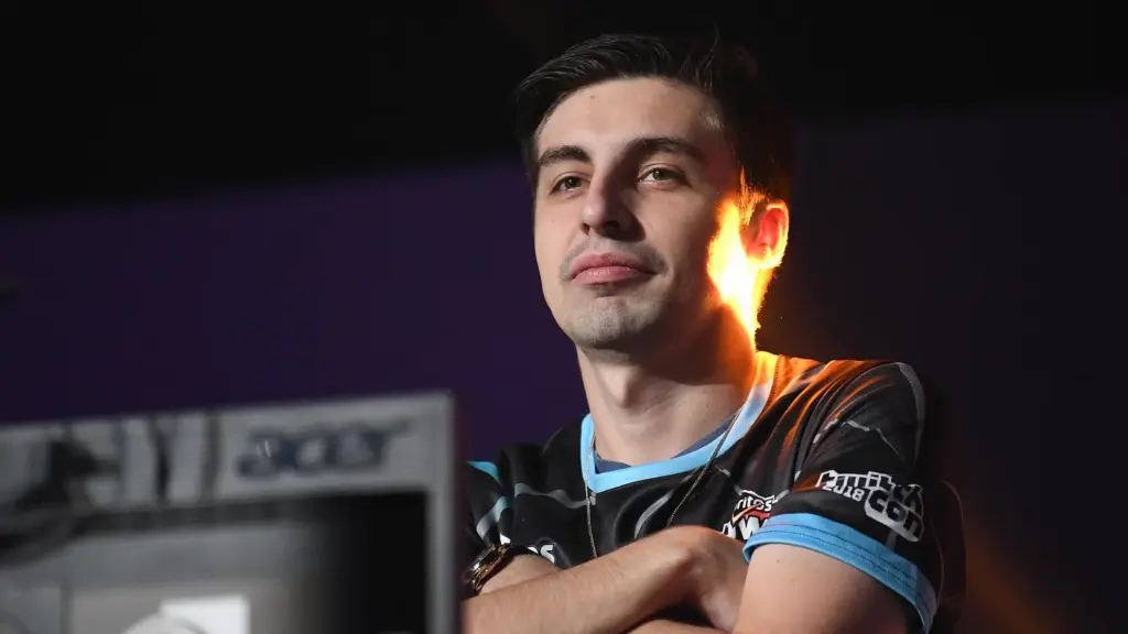 Shroud streamer