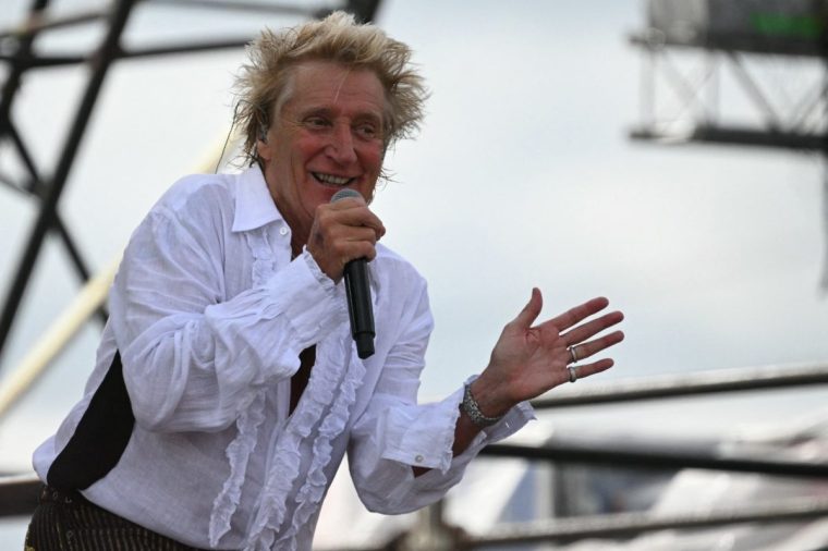 British rock legend Rod Stewart performs on the Pyramid Stage on the final day of the Glastonbury festival at Worthy Farm in the village of Pilton in Somerset, south-west England, on June 29, 2025. (Photo by Oli SCARFF / AFP) (Photo by OLI SCARFF/AFP via Getty Images)