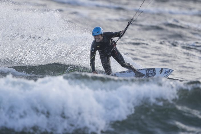 Kitesurfing