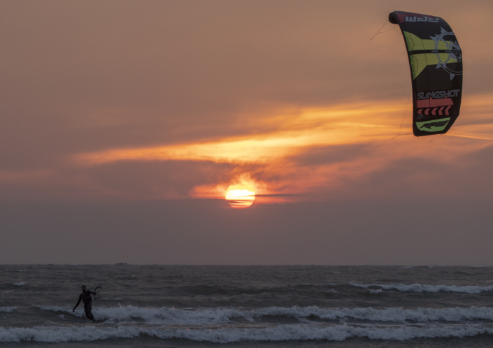 Kitesurfing