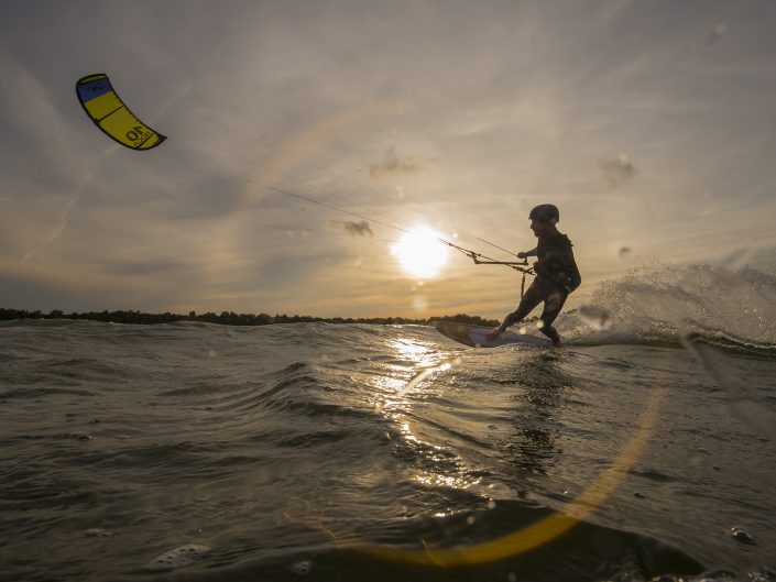 Kitesurfing