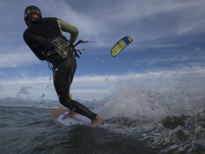 Kitesurfing