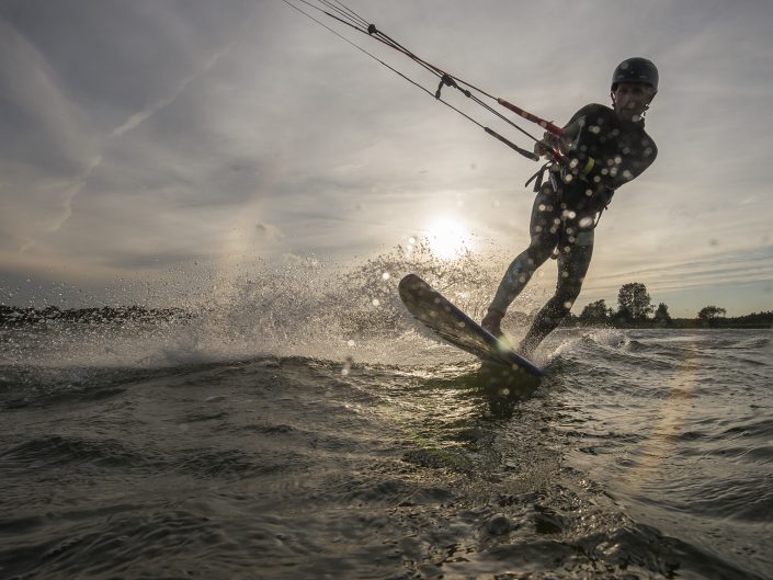 Kitesurfing