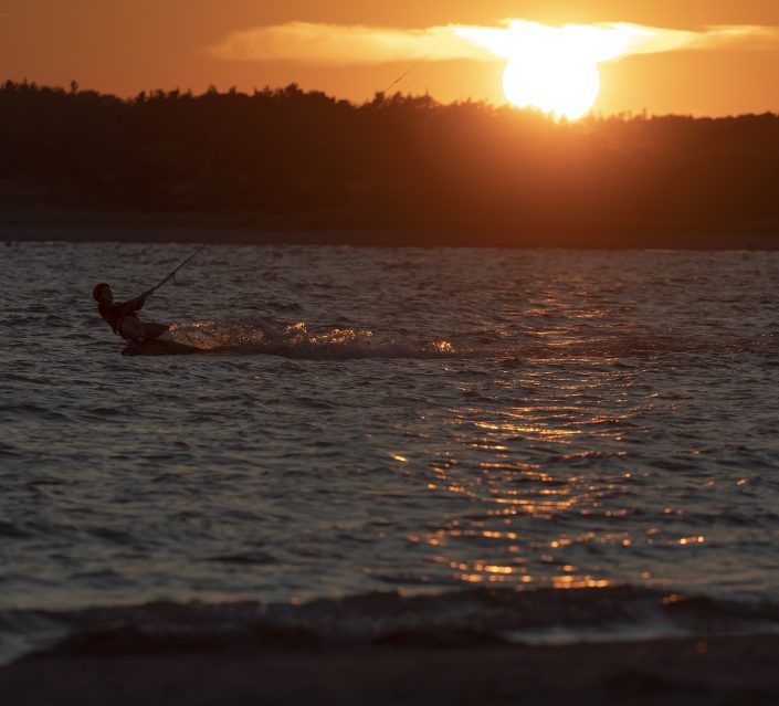 Kitesurfing