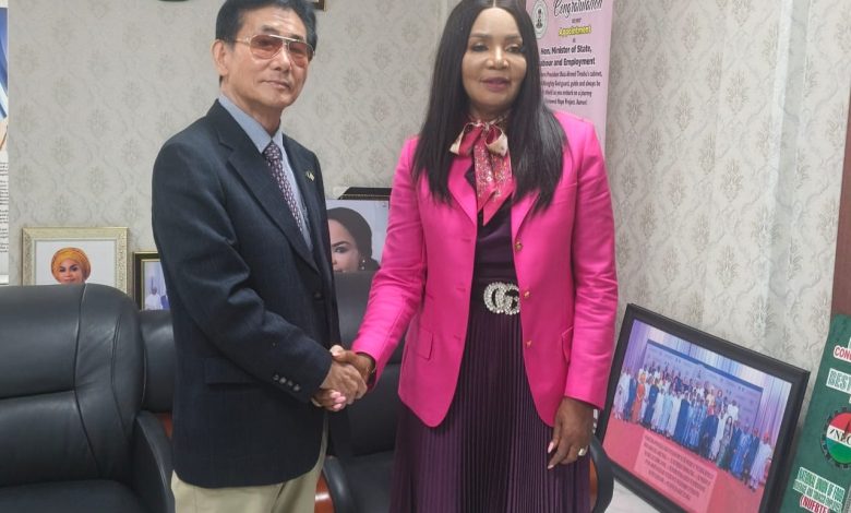 e3dc7d82 c8d6 4efe 9306 b24112470b40