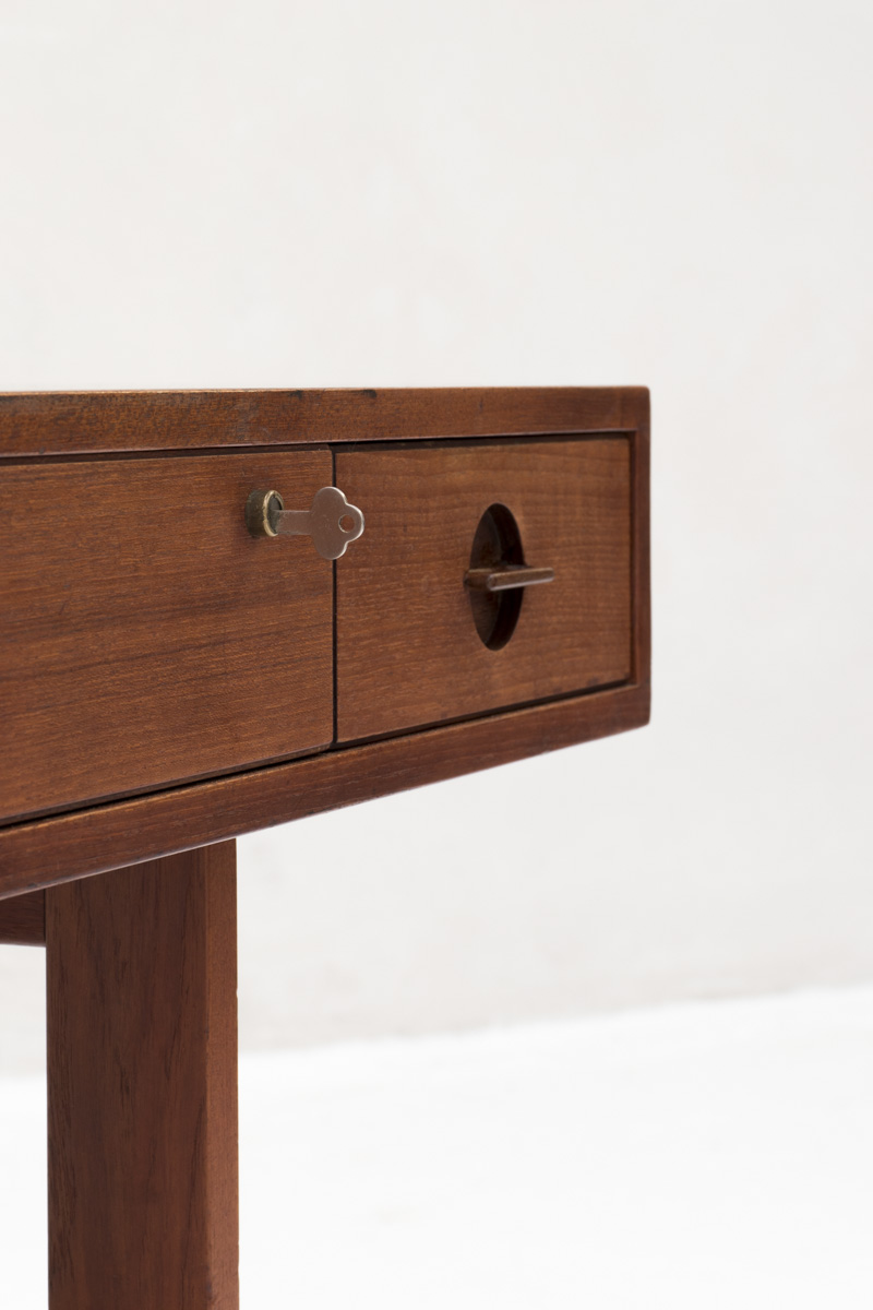 Elements of fliptop image